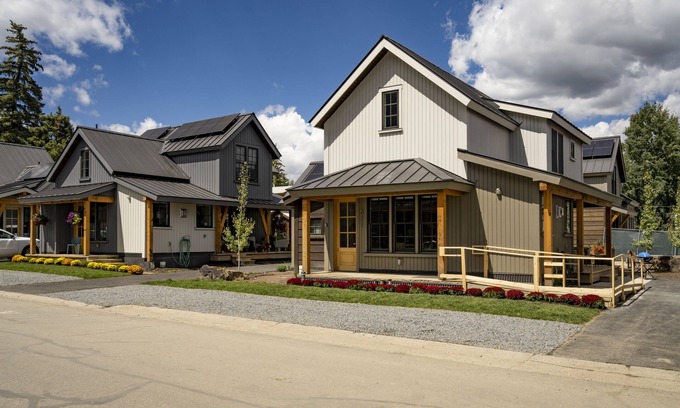 Crested Butte Cabaña | Mariposa-Valerian-Paintbrush Bundle at Academy Place with Private Hot Tub