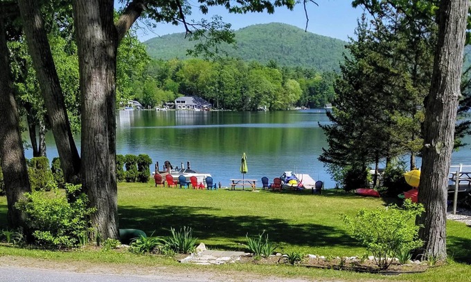 Queensbury Casa | Marley's Cove on Glen Lake