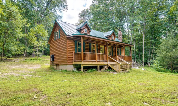 Marlinton Cabina | Marlinton Cabin Rental w/ Greenbrier River Access!