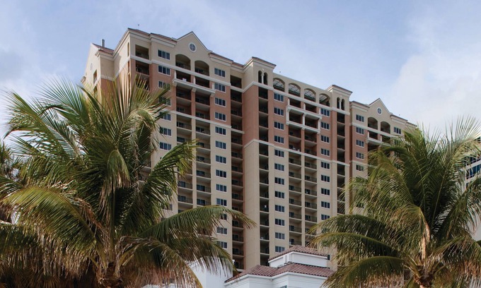 Central Beach Apartamento | Marriott's Beachplace Towers - Salón náutico del 28 de octubre al 4 de noviembre