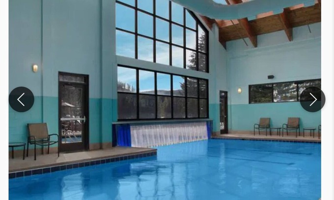 Highland Meadows Condominio | Marriott’s Streamside Evergreen 1-bedroom condo in terrific Vail with pools
