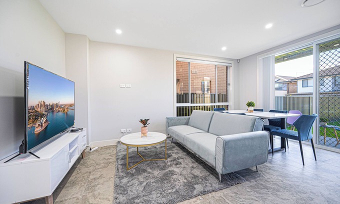 Marsden Park Casa | Marsden Park 2 level brand new house near Parks