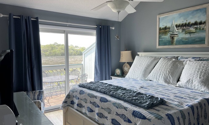 Saint Simons Heights Condominio | Marsh Front - Tres habitaciones - A pie de Redfern Village