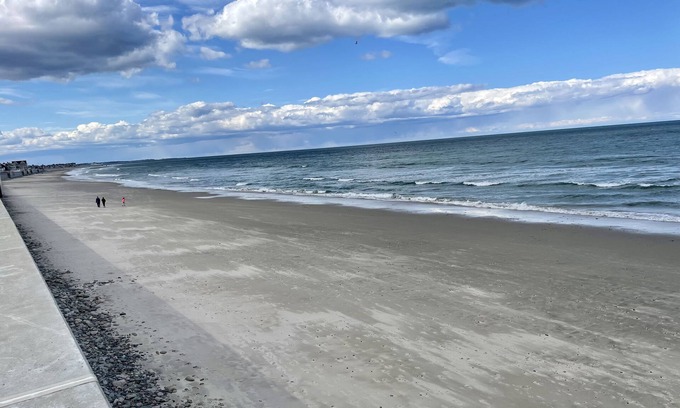 Ocean Bluff-Brant Rock Cabaña | Marshfield 2-bedroom cottage walking distance to Sunrise beach