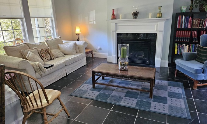 Fairburn Casa | MARTHA STEWART MODEL HOME:15 MINUTES TO HARTSFIELD JACKSON INTERNATIONAL AIRPORT