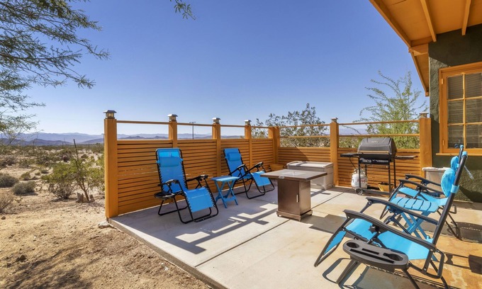Joshua Tree Casa | Martian Rose - Out Of This World Stargazing Cabin 2 Bedroom Home by RedAwning