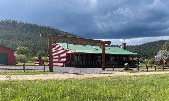 Greer Cabina | Martin's Hideout in Greer AZ