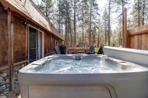 Sisters Casa | Martingale Lodge