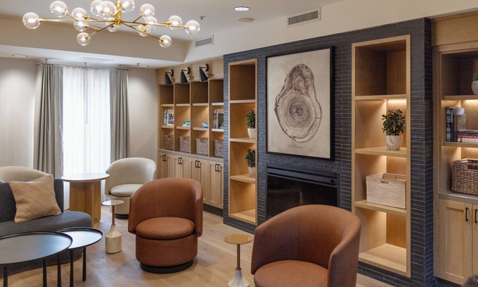 Truckee Hotel | Martis Valley Lodge Tapestry Collection by Hilton