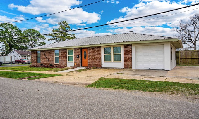 Kenner - Louis Armstrong International Airport Casa | Marvelous 3-bedroom house with AC in Kenner