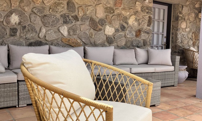 Desert Hot Springs Casa | MARY PICKFORD ESTATE IN DESERT HOT SPRINGS 9 BEDROOMS AND 7.5 BATHS EVENTS