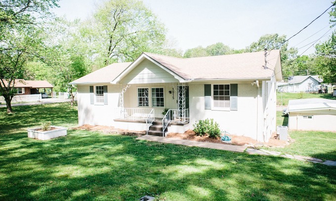 Maryville Casa | Maryville City Cottage Between the Mountains and Knoxville
