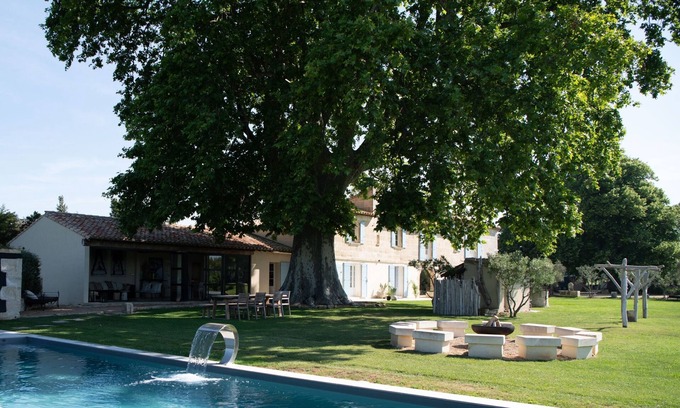 Arles Casa | Casa-Vista al campo-Baño Privado-styled by Scapa Home