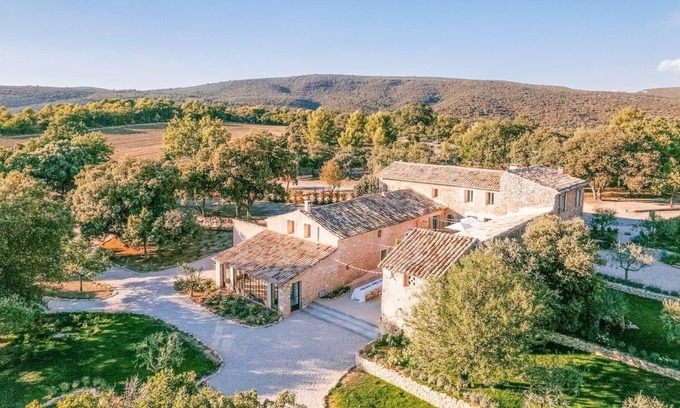 Lioux Casa | Mas de Florette: Your Provencal haven in Lioux