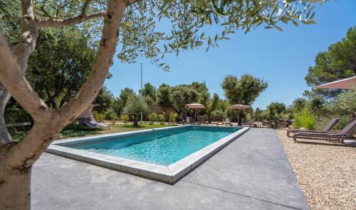 Lourmarin Casa | Mas la Chêneraie Lourmarin - Au calme, à 10 mn du centre ville à pied