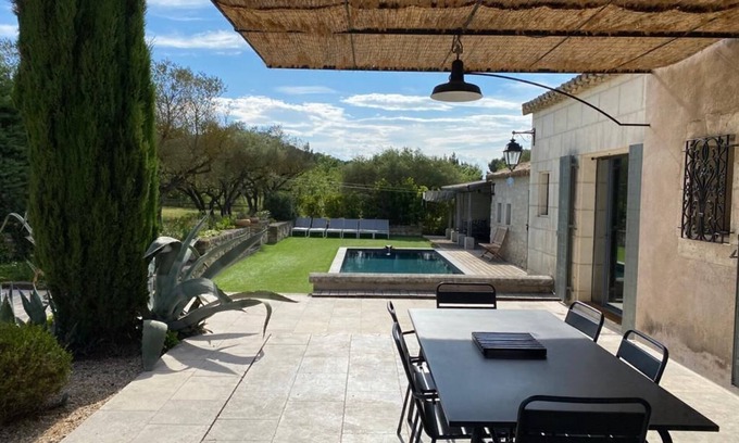 Paradou Otro | Mas en les Alpilles - vista impresionante, cerca de Baux de Provence, piscina privada