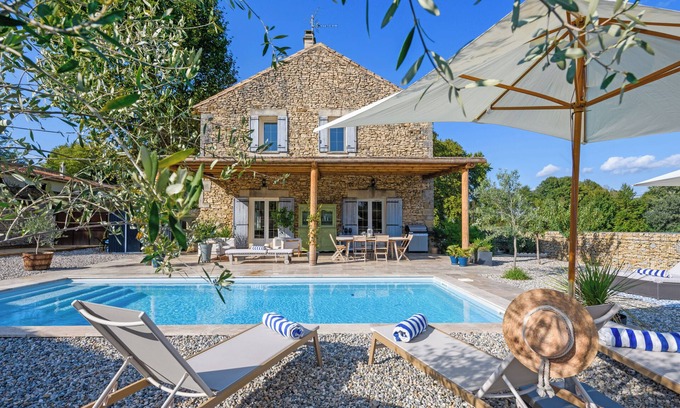 Venejan Otro | Mas provençal en pierres avec pisicine privée, jardin - ideal for family