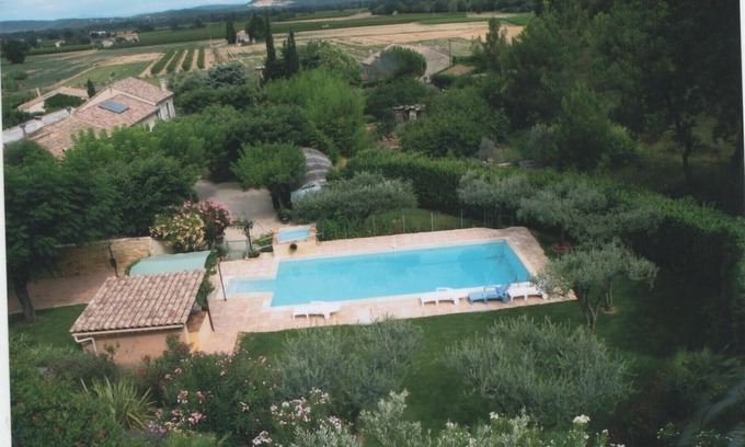 Saint-Alexandre Otro | Mas provençal in wine-growing estate with swimming pool (11mx5m)