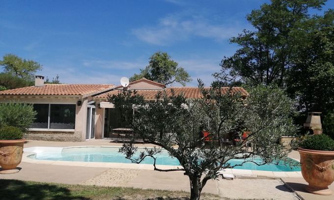 Vacqueyras Otro | Masía con piscina en el campo rodeada de viñedos en VACQUEYRAS