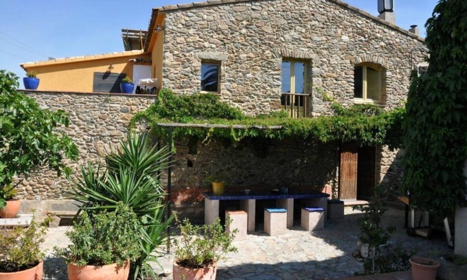 Palau-Saverdera Villa | Casa de pueblo con piscina en Costa Brava Cap de Creus.