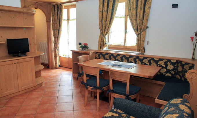Almazzago Apartamento | EL TABLA '