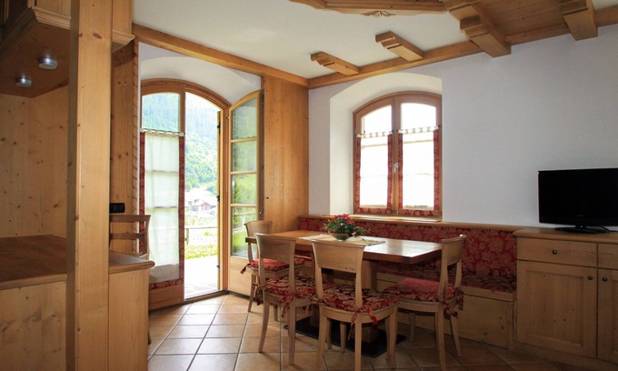 Almazzago Apartamento | EL CORTE.
