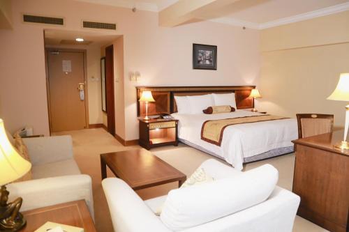 Huaihai Road Commercial Area Hotel | Mason Hotel