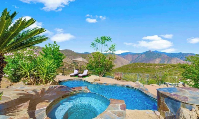 Ramona Casa | Stunning 7BR Mountain View Zen Retreat +Pool/Spa