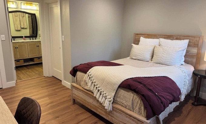 Humboldt Hill Casa | Master Bedroom Private Entrance and Patio Space