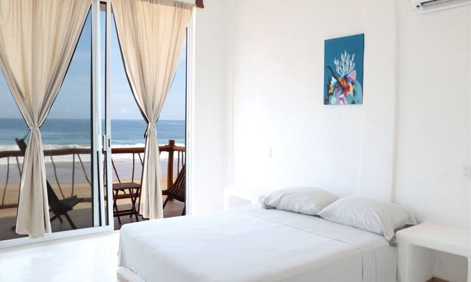 Ixtapa - Zihuatanejo Hotel | Master Suite Vista al Mar