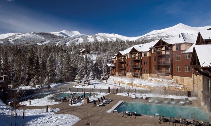 Four O'Clock Villa | Esquí de Breckenridge CO! Master Suite (DEC 2017)