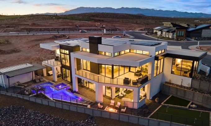 Hurricane Casa | MASTERPIECE at Copper Rock!