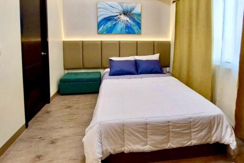 Bacolod Apartamento | Matawhay Staycation at One Regis