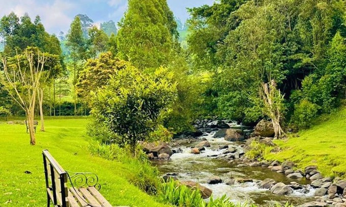 Gacharageini Hotel | Mathioya River Lodge