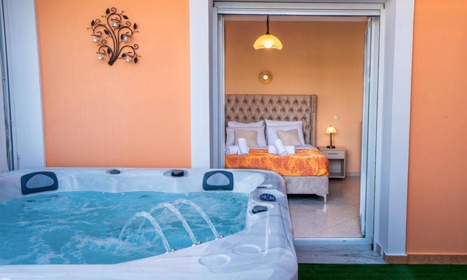 Kalpaki Apartamento | Matina's Family House with your Private Jacuzzi!