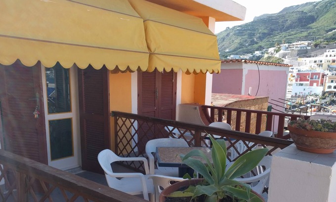 Sant'Angelo Casa | Matrimoniale ECO-Terrace-Ensuite with Shower-Double or Twin