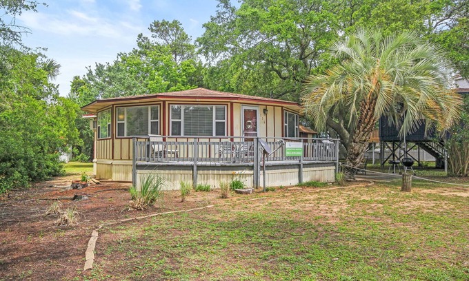 Surfside Beach Cabaña | Cottage con Encanto en la Playa | Paseo a la playa