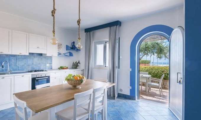 Villammare Apartamento | Matte Sea view flat located in the Ruve Bianche Residence with swimming pool and private beach