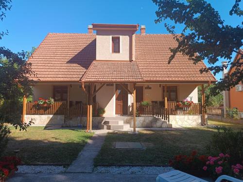 Tiszafured Apartamento | Matula vendégház