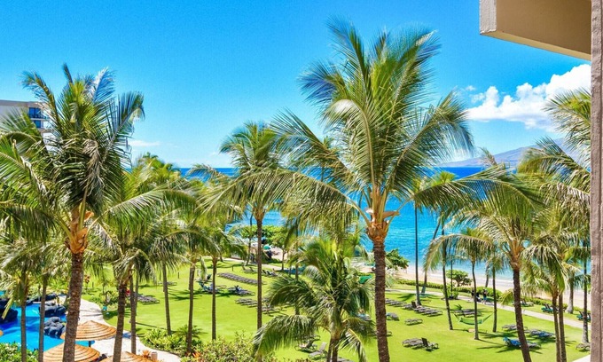 Kaanapali Condominio | Alquiler de Maui Resort: Kaanapali Ali'i 362 - ¡Elegantemente remodelado 6to piso 2BR con vista al mar Y a la montaña!