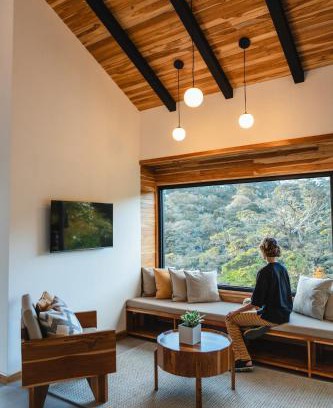 Monteverde Villa | MAUMA Forest Villas - Fireplace & Amazing Views