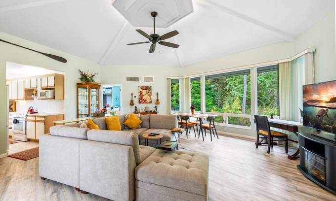 Keauhou Condominio | Mauna Loa Village Resort 2 King Suites w/ Private Lanais. Shared Pool & Pickleball