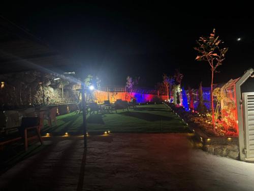 Ein Qiniyye Casa | Mavi park