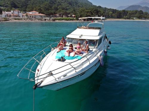 Kemer Alquiler De Eote | Mavideniz Yachting