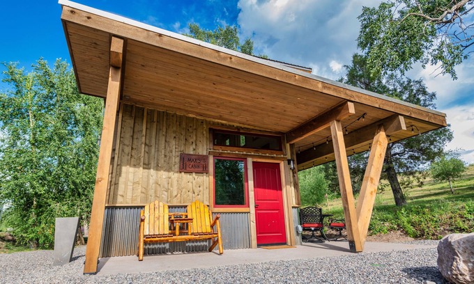 South Fork Cabina | Max's Cabin at Tiny Timbers Resort and Spa!
