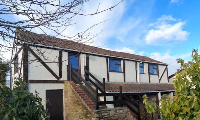 Upton Bishop Casa | May Hill View - Cosy Rural Retreat with Hot Tub
