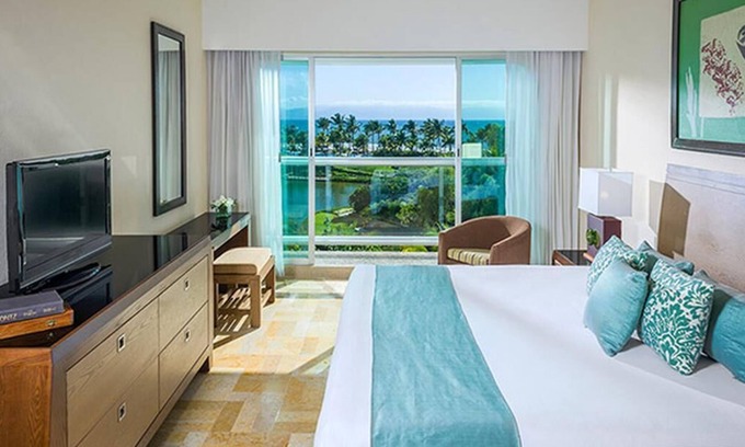 Diamante Complejo | Mayan Palace One Bedroom Suite – Comfort & Coastal Charm in Acapulco