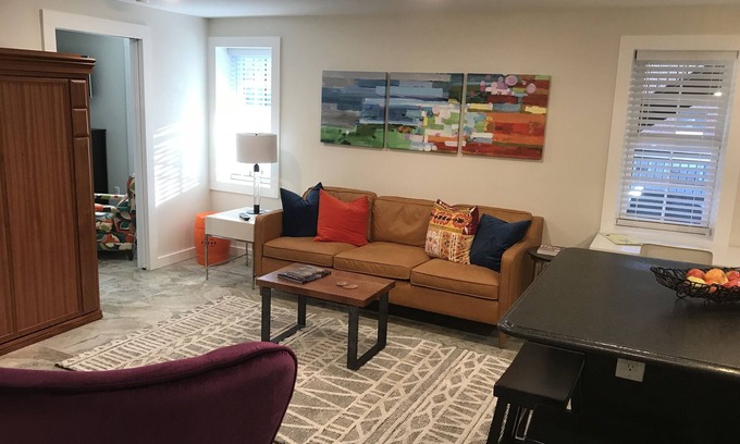 Mount Airy Apartamento | Mayberry & Main - 'The Mayberry Suite' - Nueva construcción