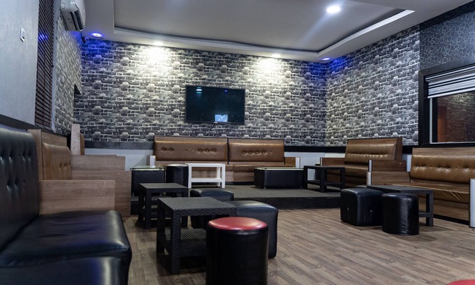 Ikeja Hotel | Mayors & Diplomat Suite GRA