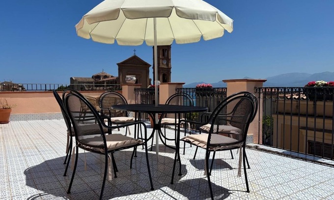 Termini Imerese Apartamento | Mazzini Holiday House, Amazing Rooftop